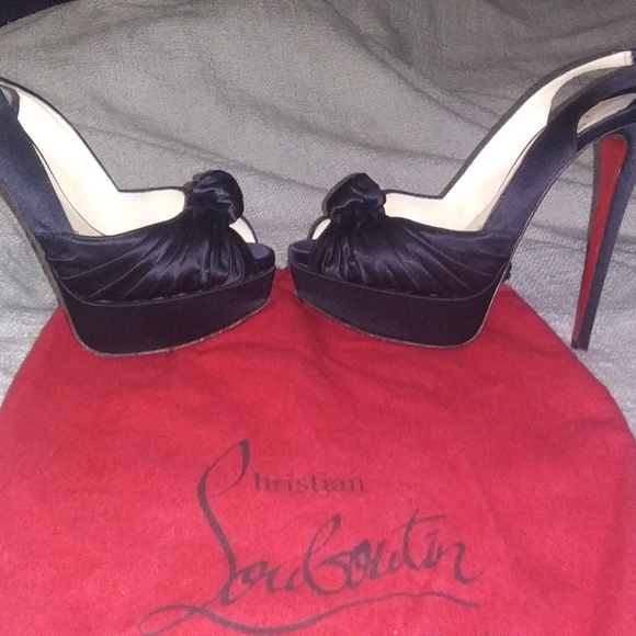 Christian loubatini satin sexy high heel Summer/Fall shoe. - Picture 8 of 8